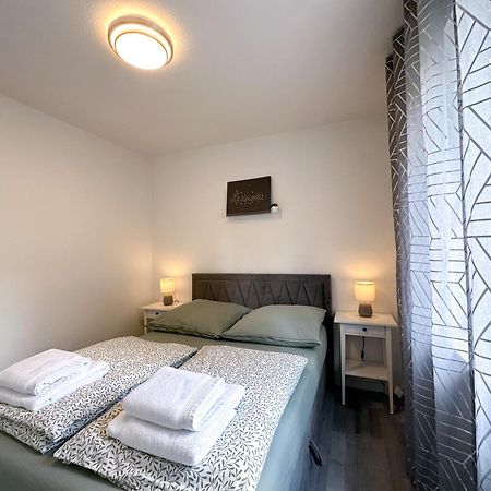 Stilvolles, Frisch Renoviertes 2Zi Apartment Mit Kueche Und Balkon In Kliniknaehe Bad Oeynhausen Exterior foto
